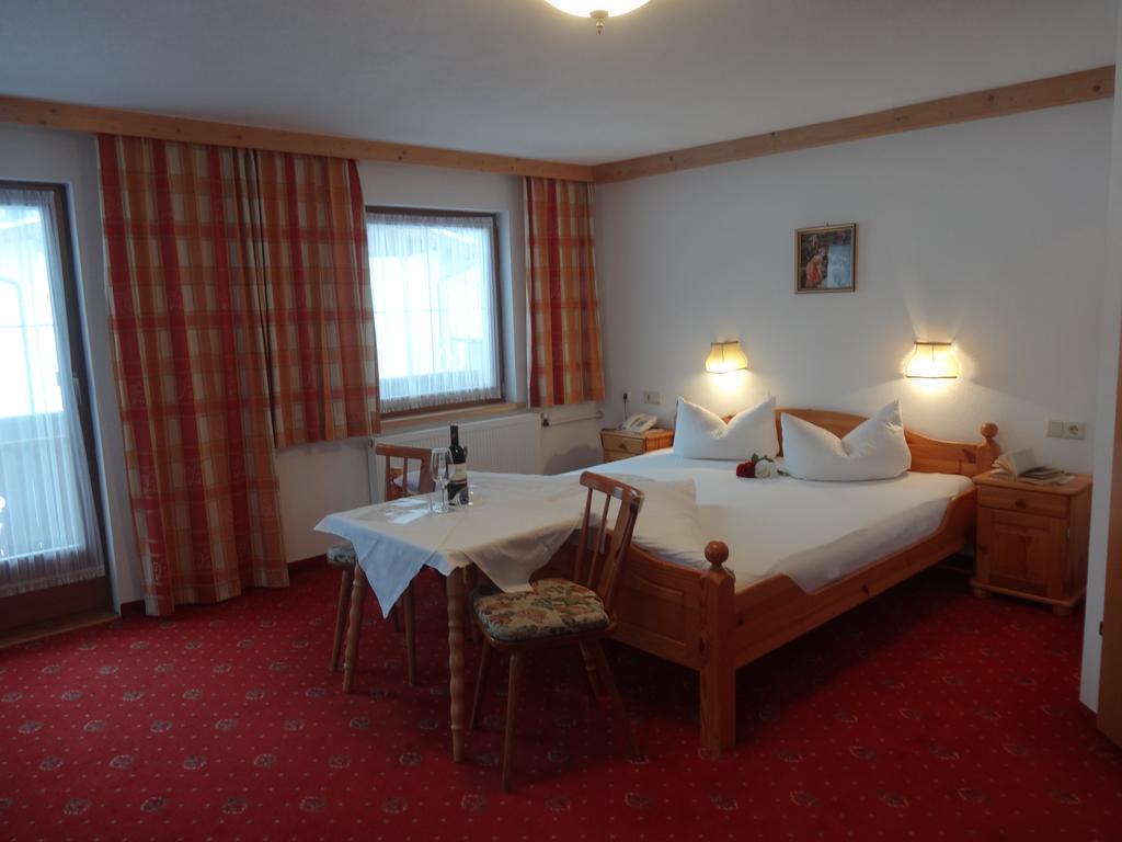 Walchenhof Hotel Mayrhofen Szoba fotó